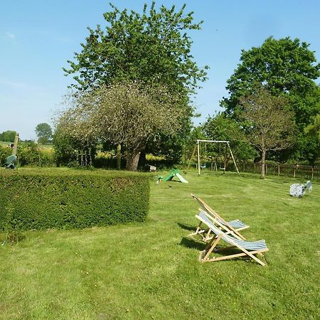 B&B L'Atelier Du Presbytere Saint-Maugan Exteriér fotografie