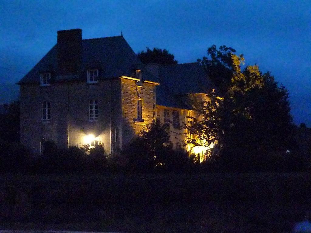 B&B L'Atelier Du Presbytere Saint-Maugan Exteriér fotografie