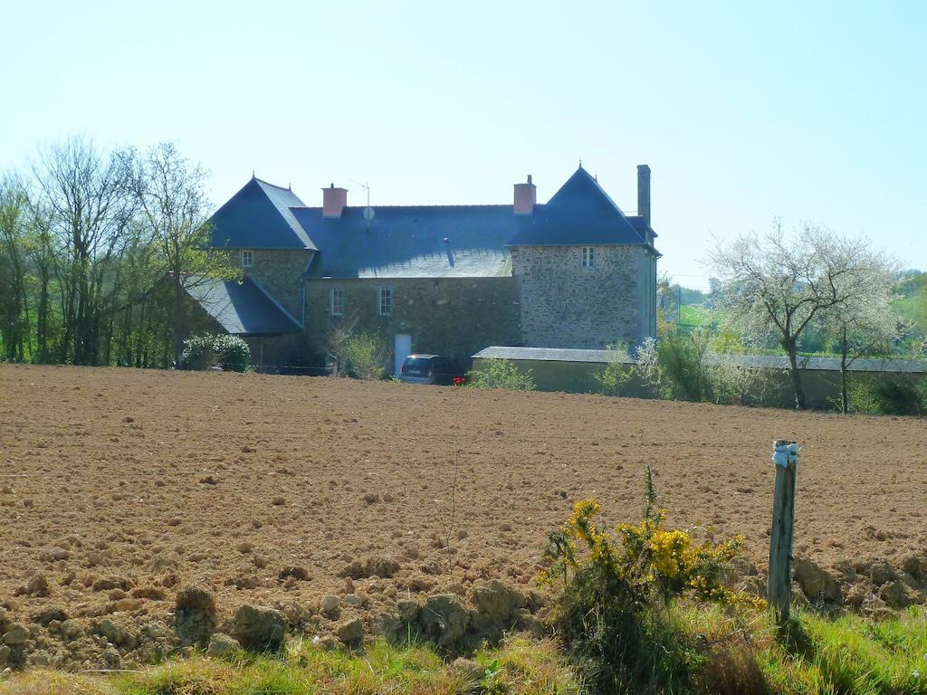 B&B L'Atelier Du Presbytere Saint-Maugan Exteriér fotografie