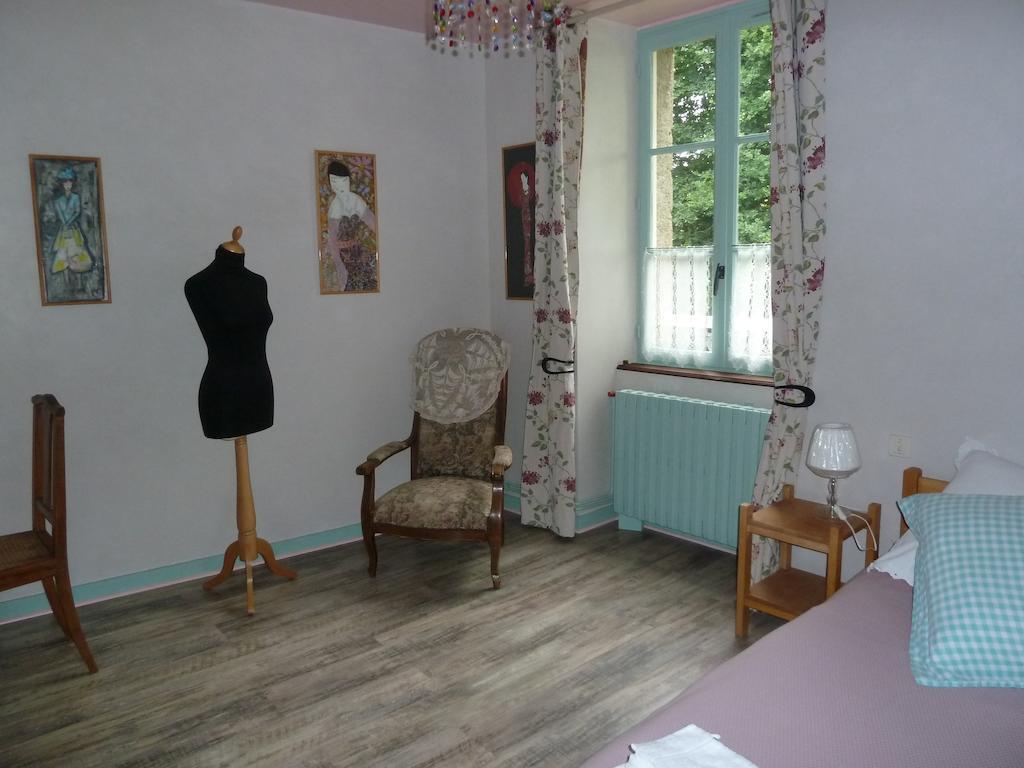 B&B L'Atelier Du Presbytere Saint-Maugan Pokoj fotografie