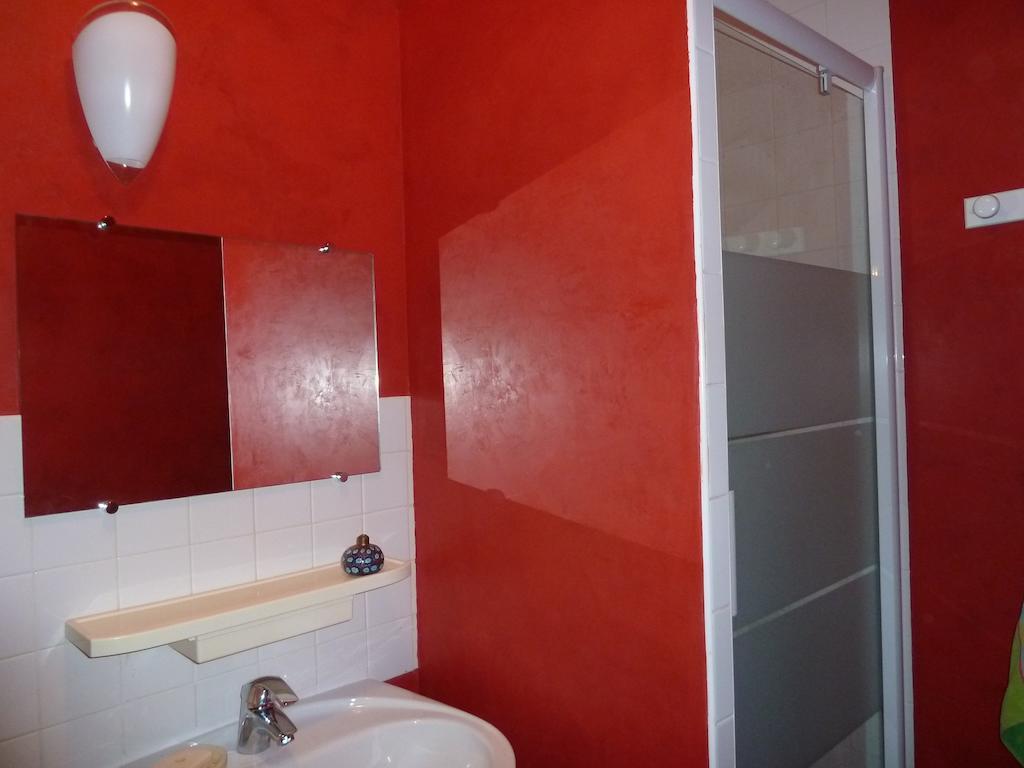 B&B L'Atelier Du Presbytere Saint-Maugan Pokoj fotografie