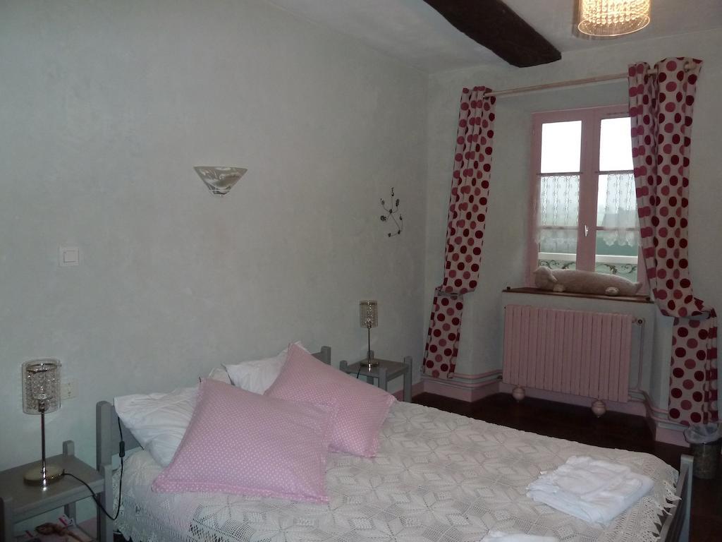 B&B L'Atelier Du Presbytere Saint-Maugan Pokoj fotografie